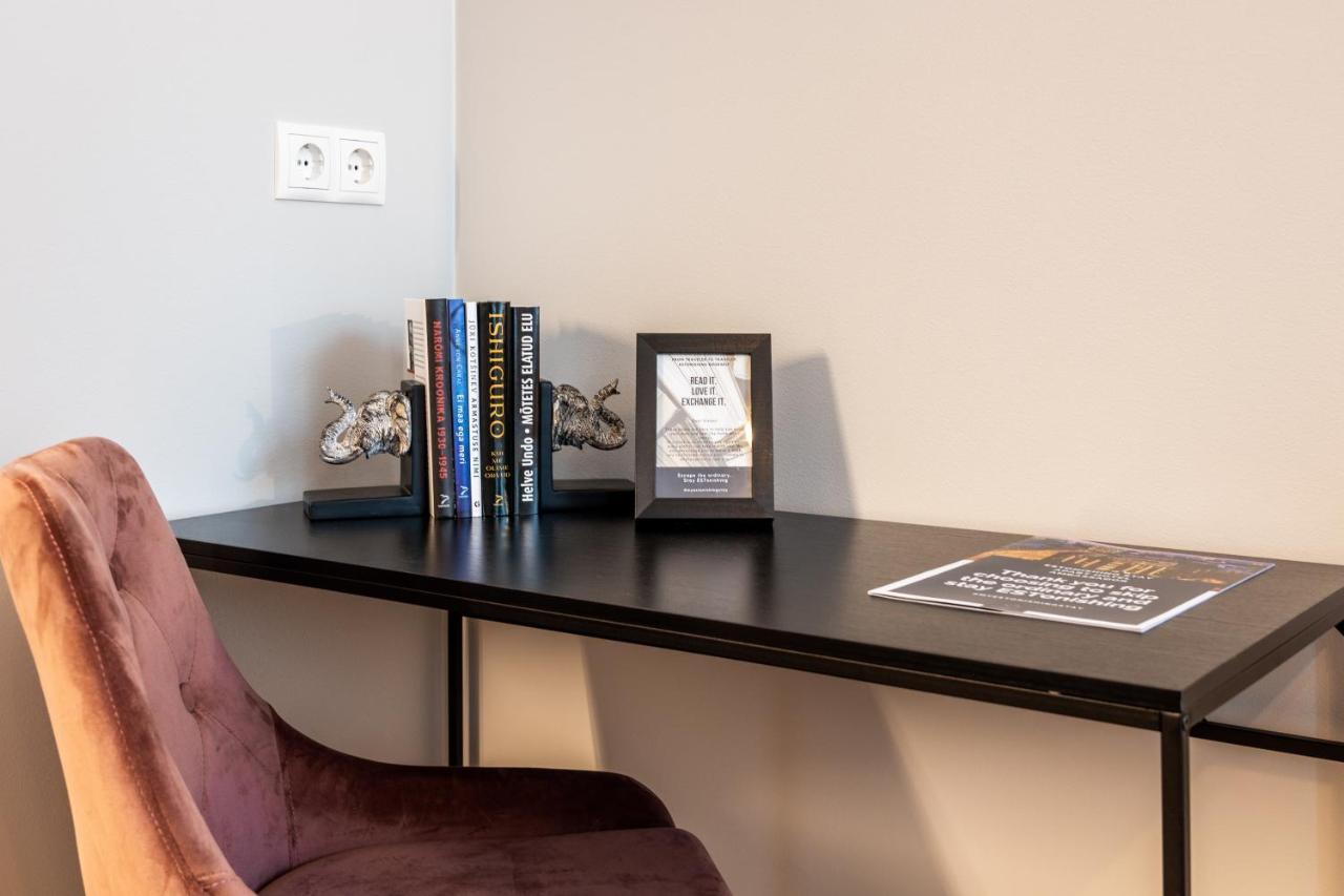 Bob W Ambassador Apartment Tallinn Ngoại thất bức ảnh