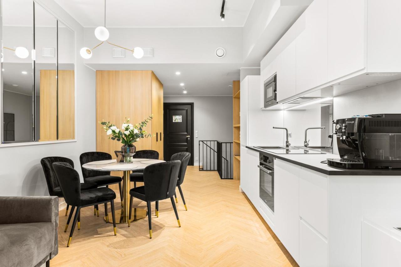 Bob W Ambassador Apartment Tallinn Ngoại thất bức ảnh