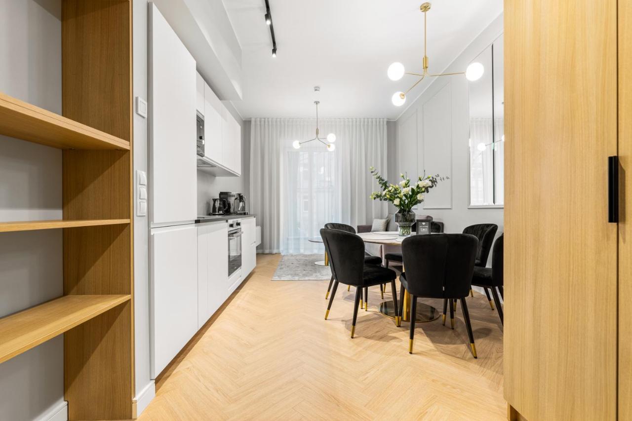 Bob W Ambassador Apartment Tallinn Ngoại thất bức ảnh